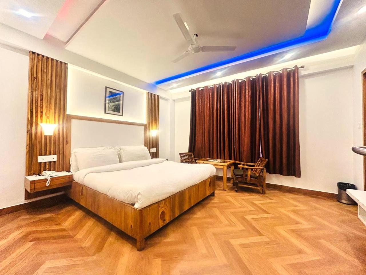 Queens Hill By Edge Mussoorie Ngoại thất bức ảnh