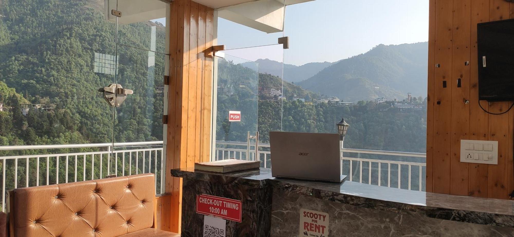 Queens Hill By Edge Mussoorie Ngoại thất bức ảnh